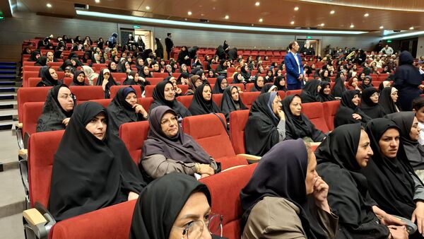 تجلیل از مقام شامخ معلم در دامغان