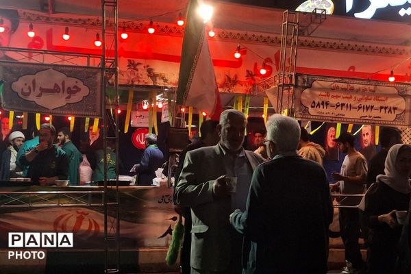 حضور پرشور مردم در تجریش تهران در شب هشتادوسومین اجتماعات‌ مردمی