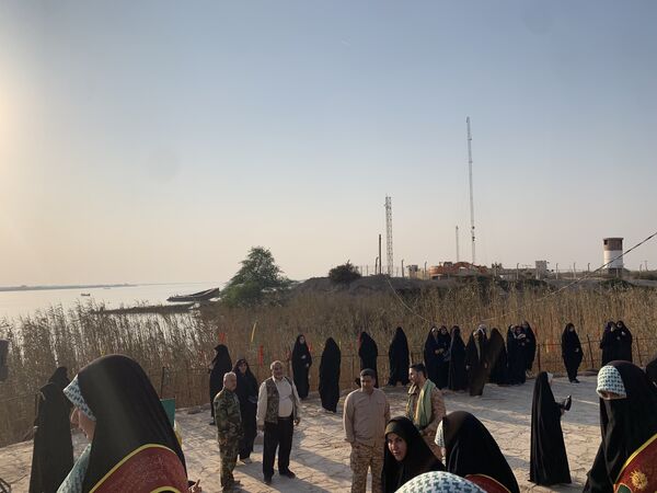 اعزام دانش‌آموزان دبیرستان شاهد شهرکرد به شلمچه