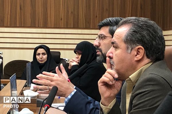 کارگاه توانمندسازی مدیران و معاونین پرورشی مدارس غیر دولتی و افتتاحیه طرح نماد در ناحیه دو شهرری 