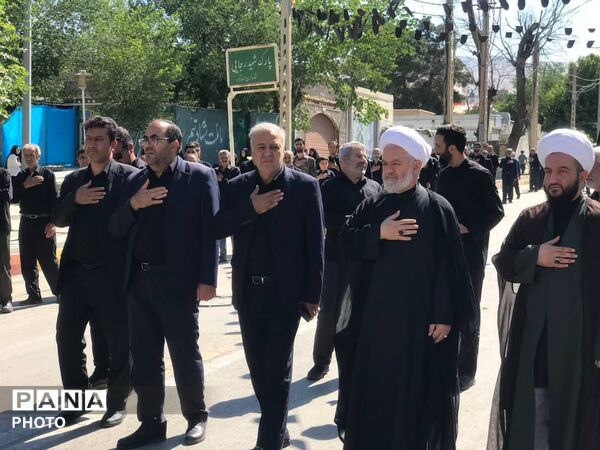 تجلی پیوند مسئولان و مردم اسدآباد در سوگ سیدالشهدا (ع)