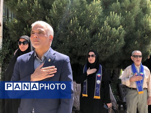 بازدید ارزیاب سازمان دانش‌آموزی کشور از دبیرستان تشکیلاتی المهدی ناحیه ۵ مشهد