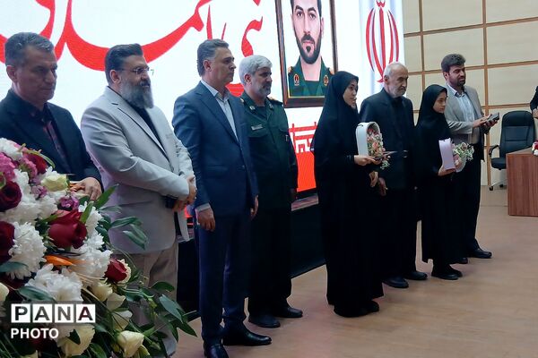 تجلیل از دختران شهدای جنگ رمضان در باقرشهر