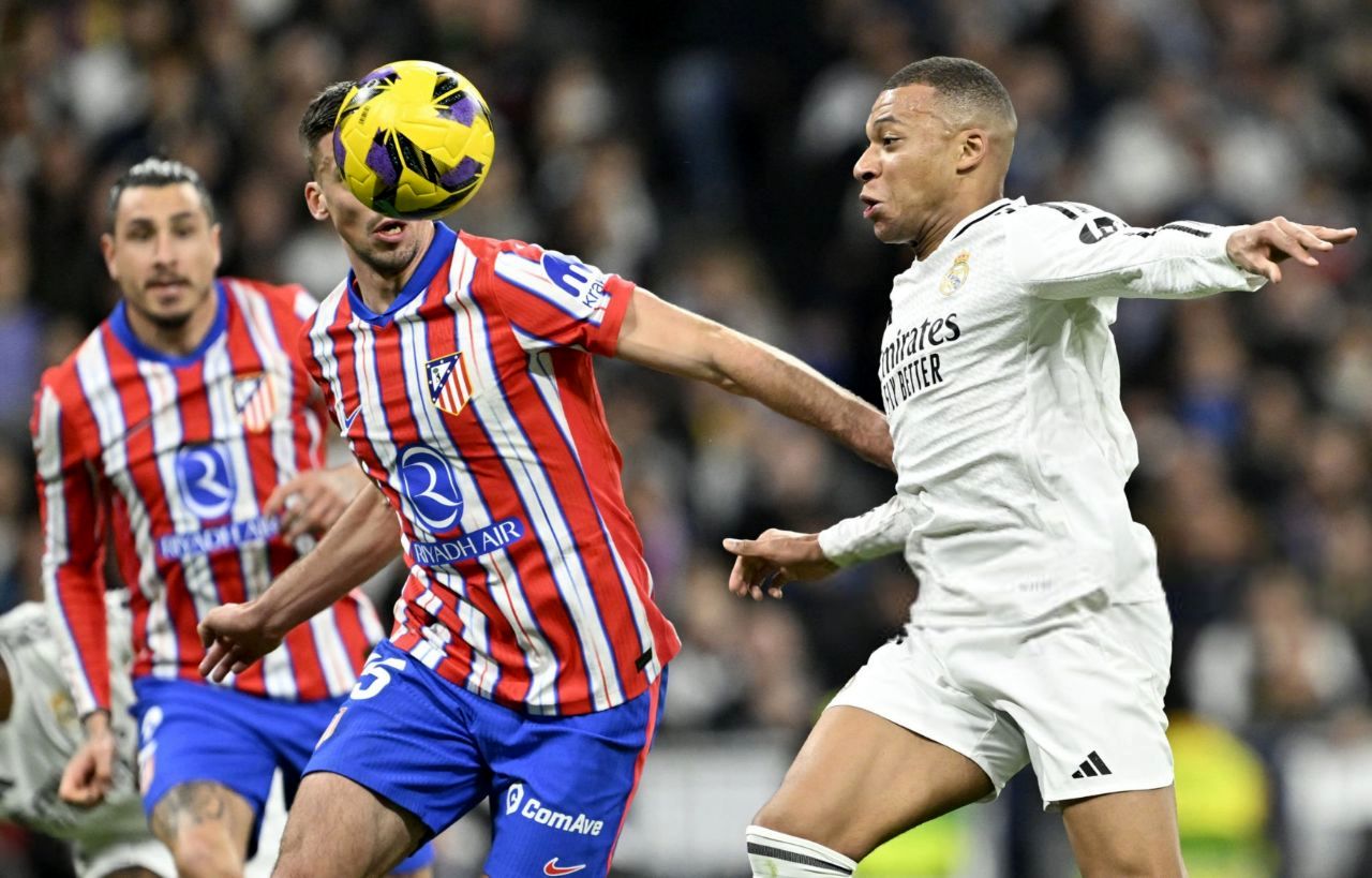 کهکشانی‌ها در فضای ماتریس فوتبال اسپانیا