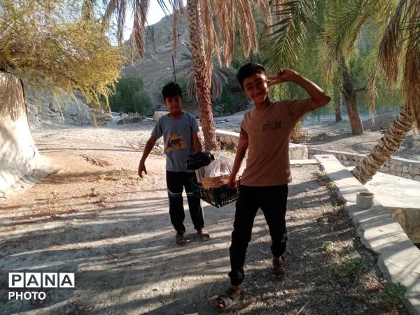 نصب برج نور در محوطه حمام مارم فین با مشارکت مردمی