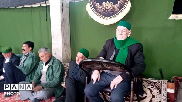 اقامه نماز جمعه عبادی سیاسی در  هفته آخر در اسفند ماه 