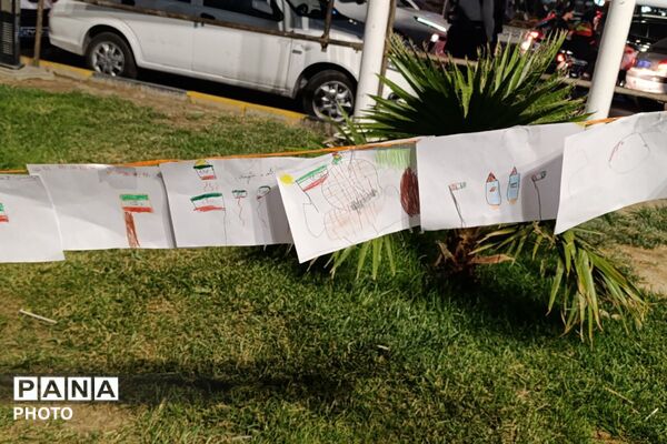 غرفه شهدای دانش آموز ورامین میزبان شما در میدان امام حسین(ع)