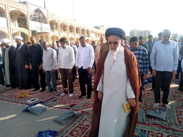 نماز باران در امامزاده سیدجعفر محمد در یزد
