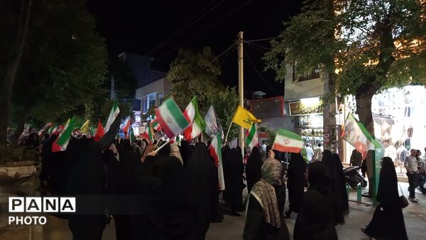 تجمعات پرشور وباصلابت مردم بروجرد برای حمایت ازنیروهای مسلح