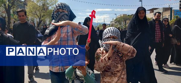 سربازان کوچک در حمایت از کودکان فلسطین