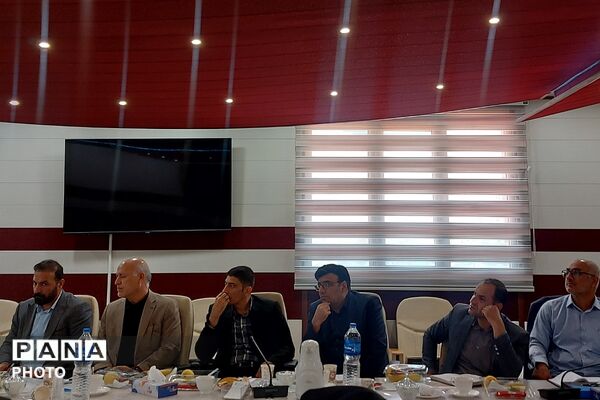 سومین نشست تخصصی راهبران آموزشی- تربیتی معاونت آموزش ابتدایی اداره‌کل آموزش‌وپرورش شهرستانهای تهران در کهریزک 