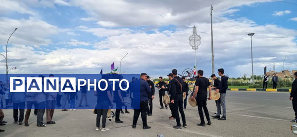 مراسم تشییع و خاکسپاری دو شهید گمنام دوران دفاع مقدس در قم