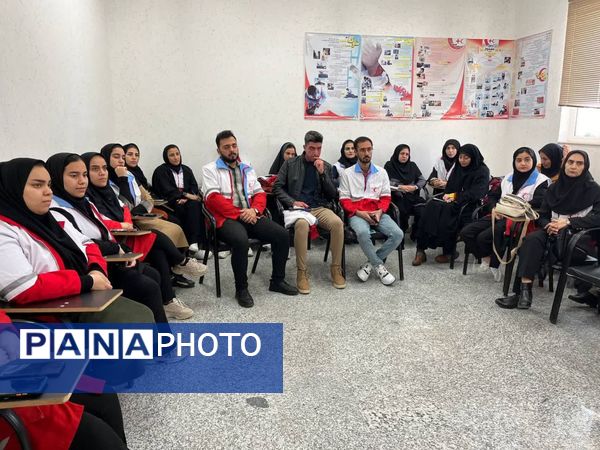برگزاری کارگاه آموزشی تیم‌های تخصصی سحر جمعیت هلال احمر شهرستان‌های گرمه و جاجرم