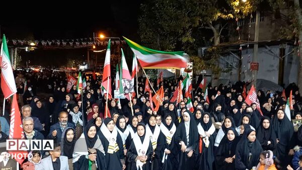 دختران شاهد؛ جلوه‌ای از شکوه و همبستگی در میدان