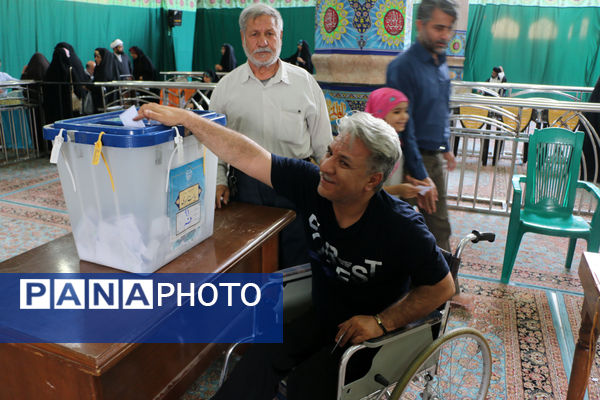 حضور نوجوانان قمی در انتخابات ریاست جمهوری -2