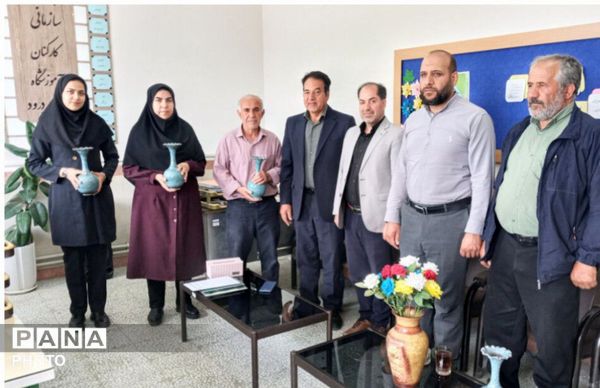 تجلیل از مقام شامخ فرهنگیان منطقه سردرود