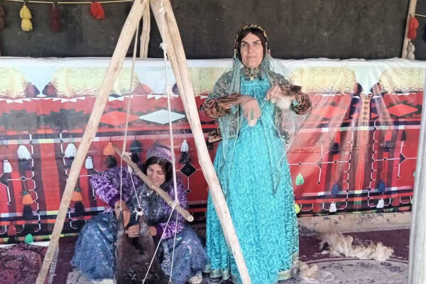 پاسداشت آیین کهن یلدا در دبستان حشمتیه آباده