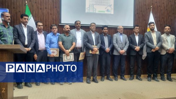 قشم میزبان آیین استانی اولیا و مربیان