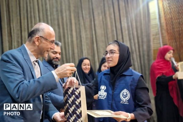 تبیین اهمیت رسانه در تربیت