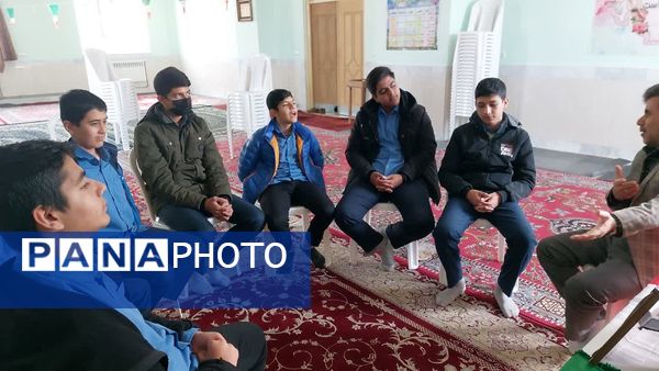 دومین جلسه شورای دانش‌آموزی دبیرستان مرحوم اسماعیلی 