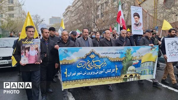 طنین پر شکوه مرگ بر اسرائیل و آمریکا فرهنگیان تهران