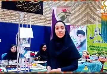 نمایشگاه هفته مشاغل در دبیرستان دخترانه‌ بهشت دلیجان