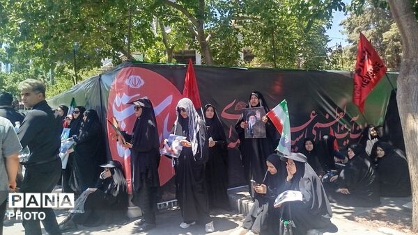 خورشید در افق ، راه در تداوم حماسه حضور در مراسم تشییع رهبر فقید انقلاب