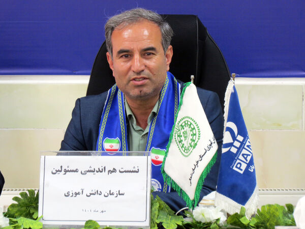 نشست هم‌اندیشی سازمان دانش‌آموزی خراسان شمالی با حضور معاون پرورشی فرهنگی