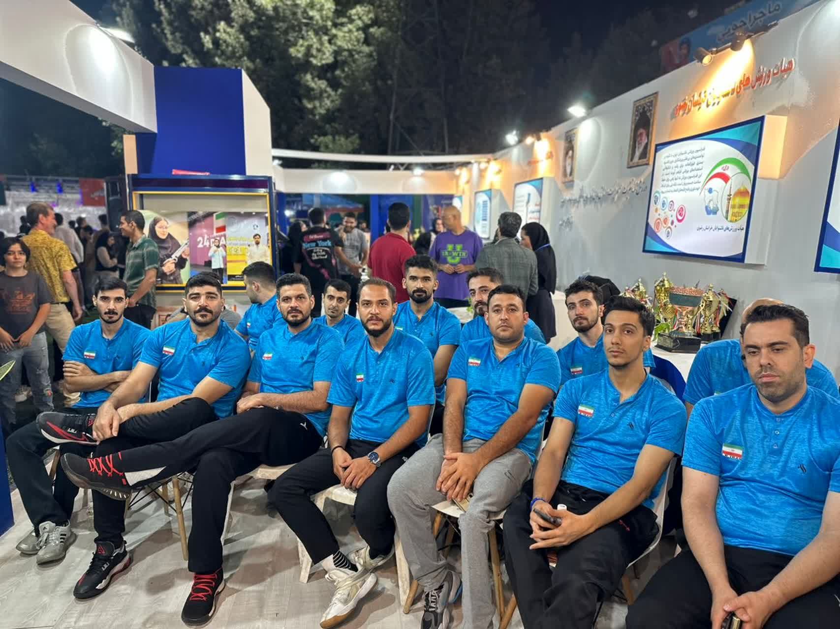 فعالیت غرفه منطقه ۱۰ شهرداری مشهد مقدس در جشنواره خانواده ورزش 