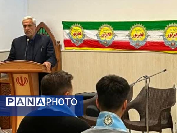 دیدار نمایندگان تشکل‌های دانش‌آموزی مدارس پسرانه مقطع متوسطه دوم کاشمر با امام جمعه