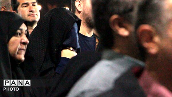 حضور مردم ولایت‌مدار اسلامشهر در اربعین رهبر معظم انقلاب و کودکان میناب