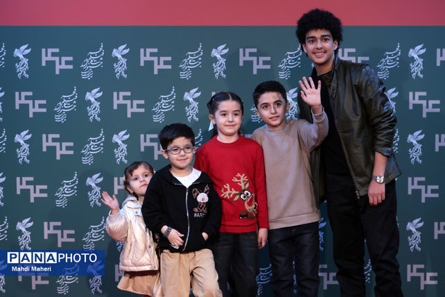 نشست نقد و بررسی فیلم «سرزمین فرشته‌ها» در چهل و چهارمین جشنواره ملی فیلم فجر