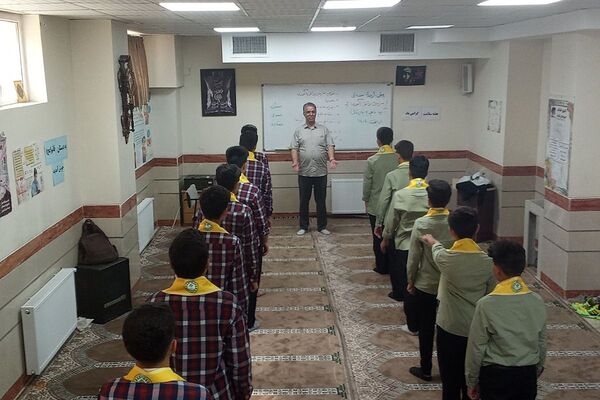 کارگاه آموزشی پیش اردوی منطقه‌ای پیشتازان در بهارستان‌۲