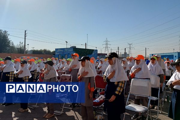 افتتاحیه پویش سلامت دهان و دندان و اجرای طرح وارنیش فلوراید در منطقه کهریزک 