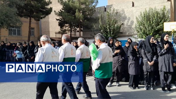 آغاز مهر با حضور خادمین حرم امام رضا(ع) در مدرسه عباسقلی رهگذر شهریار