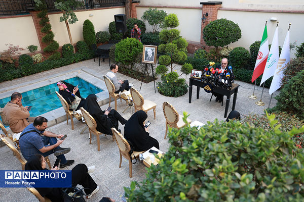 نشست خبری همایش ملی دانش‌آموزی شصت‌وسومین سال جایزه البرز، نوبل ایرانی(آیین جایزه البرز ۱۴۰۴)