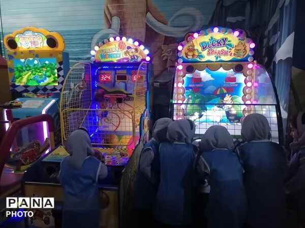 اردو تفریحی دانش آموزان مدرسه ناهید نخودی 