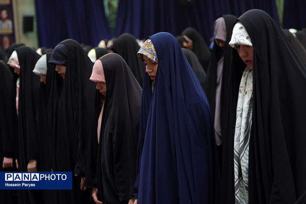 حضور وزیر آموزش و پرورش در جمع دانش‌آموزان معتکف