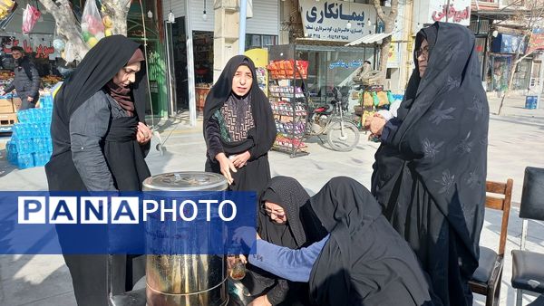 برپایی ایستگاه صلواتی به مناسبت سالگرد شهادت سردار سلیمانی در آشخانه