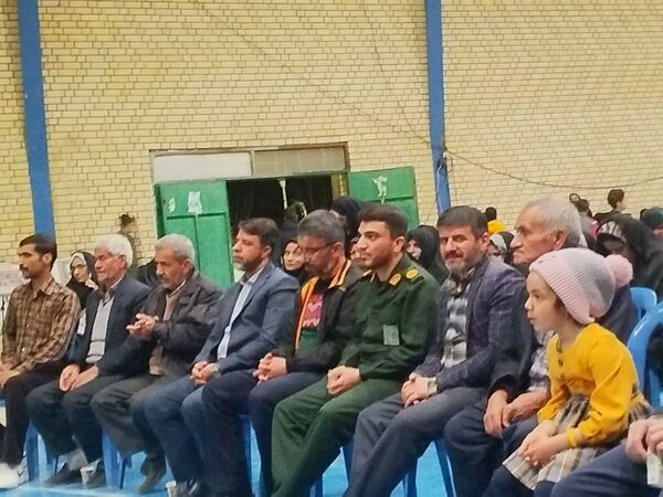 افتتاحیه نمایشگاه مشاغل خانگی و جشن ولادت امام حسن مجتبی(ع) در سالن سپاه شهر حبیب آباد