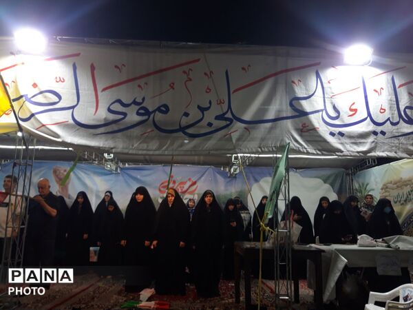 اقامه نماز استغاثه به امام زمان (عج) در موکب حماسه مقاومت دانش آموز 