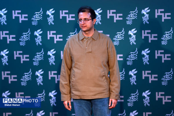 نشست نقد و بررسی فیلم «قمارباز» در چهل و چهارمین جشنواره ملی فیلم فجر