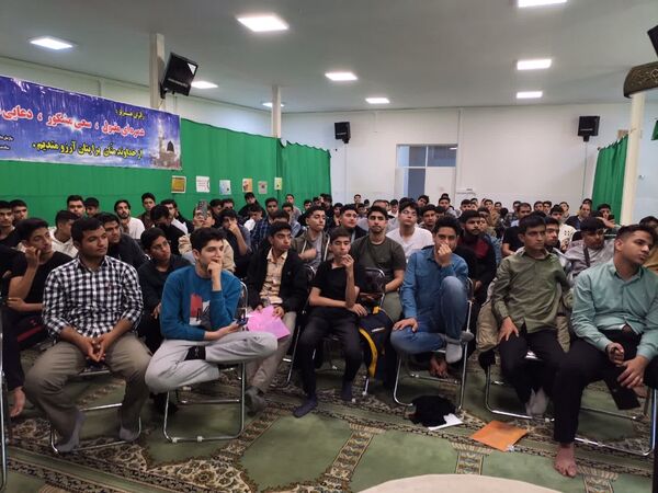 دوره آموزشی برای دانش‌آموزان اعزامی به حج عمره در یزد