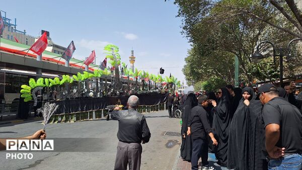 خیابان امام رضا(ع)؛ میزبان دسته‌های عزاداری اربعین حسینی