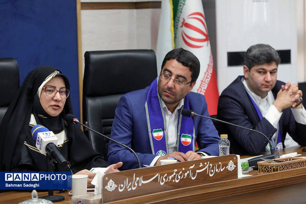 نشست معاون پرورشی و فرهنگی وزارت آموزش و پرورش با معاونان پرورشی، تربیت‌بدنی و مسئولان سازمان دانش‌آموزی آذربایجان شرقی