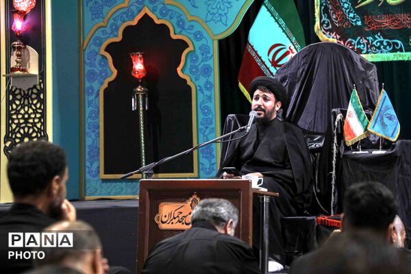 مراسم شام غریبان در مسجد مقدس جمکران
