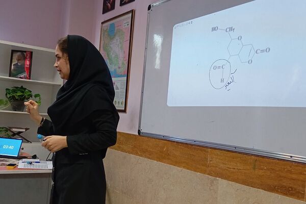 برگزاری جشنواره تدریس برتر در ناحیه 2 بهارستان