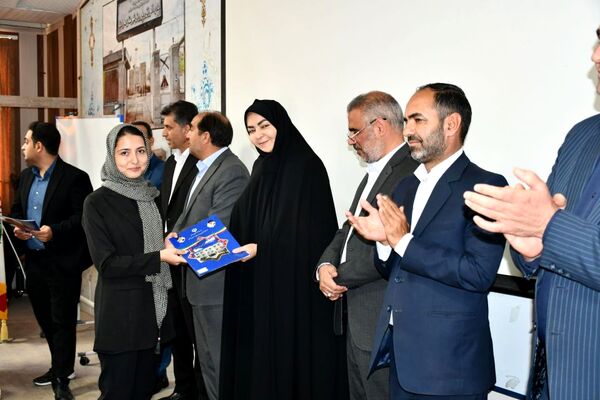 مراسم تجلیل از مدیران و رتبه‌های برتر کنکور ۱۴۰۴ در شهرستان مه‌ولات