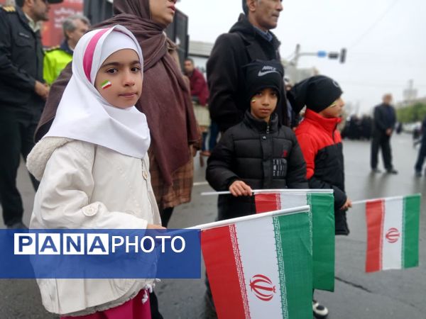 خروش حماسی مردم کردکوی در آیینه‌ شکوه ۲۲ بهمن