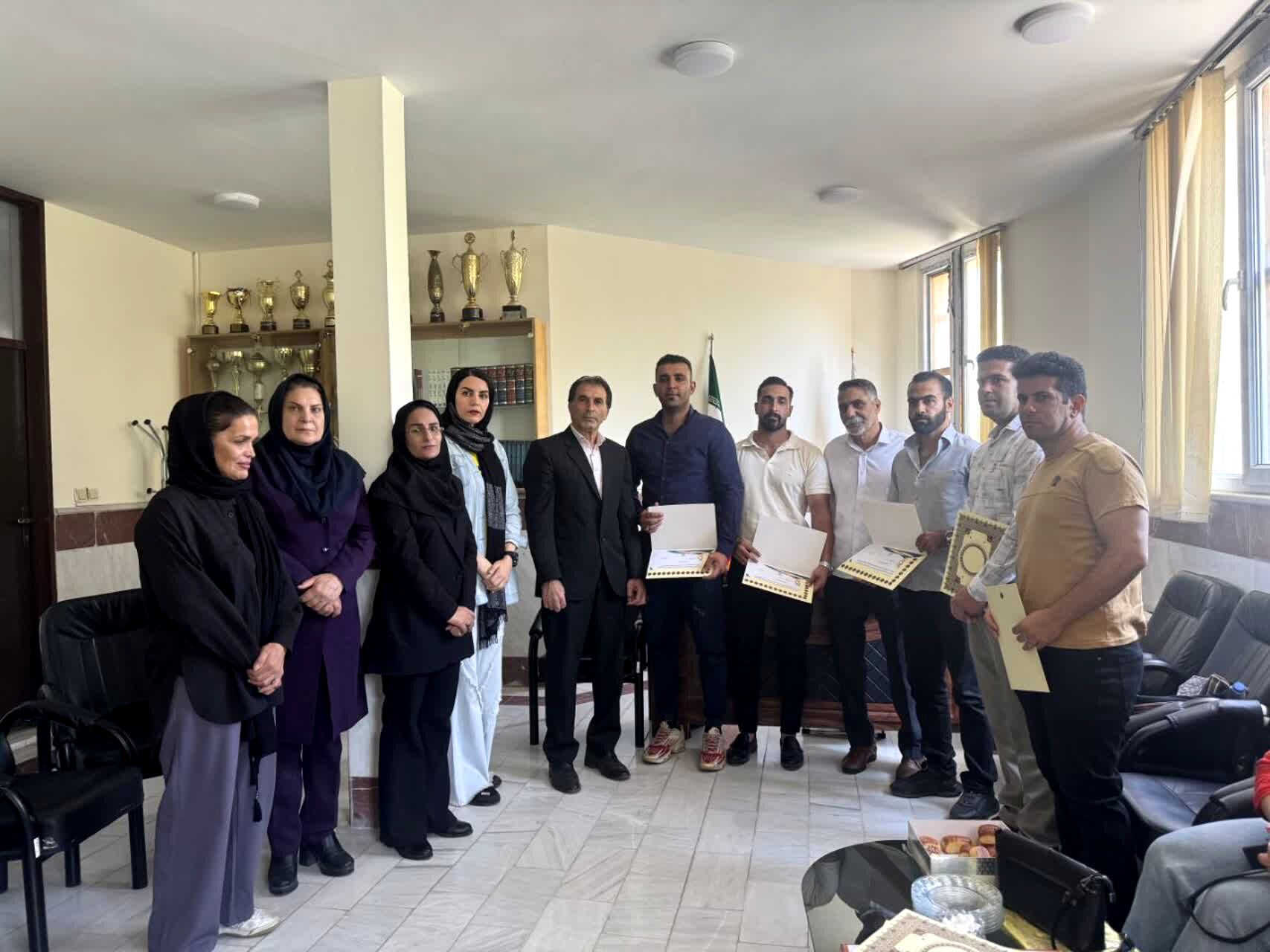 تجلیل از مربیان فعال ووشو در بروجرد